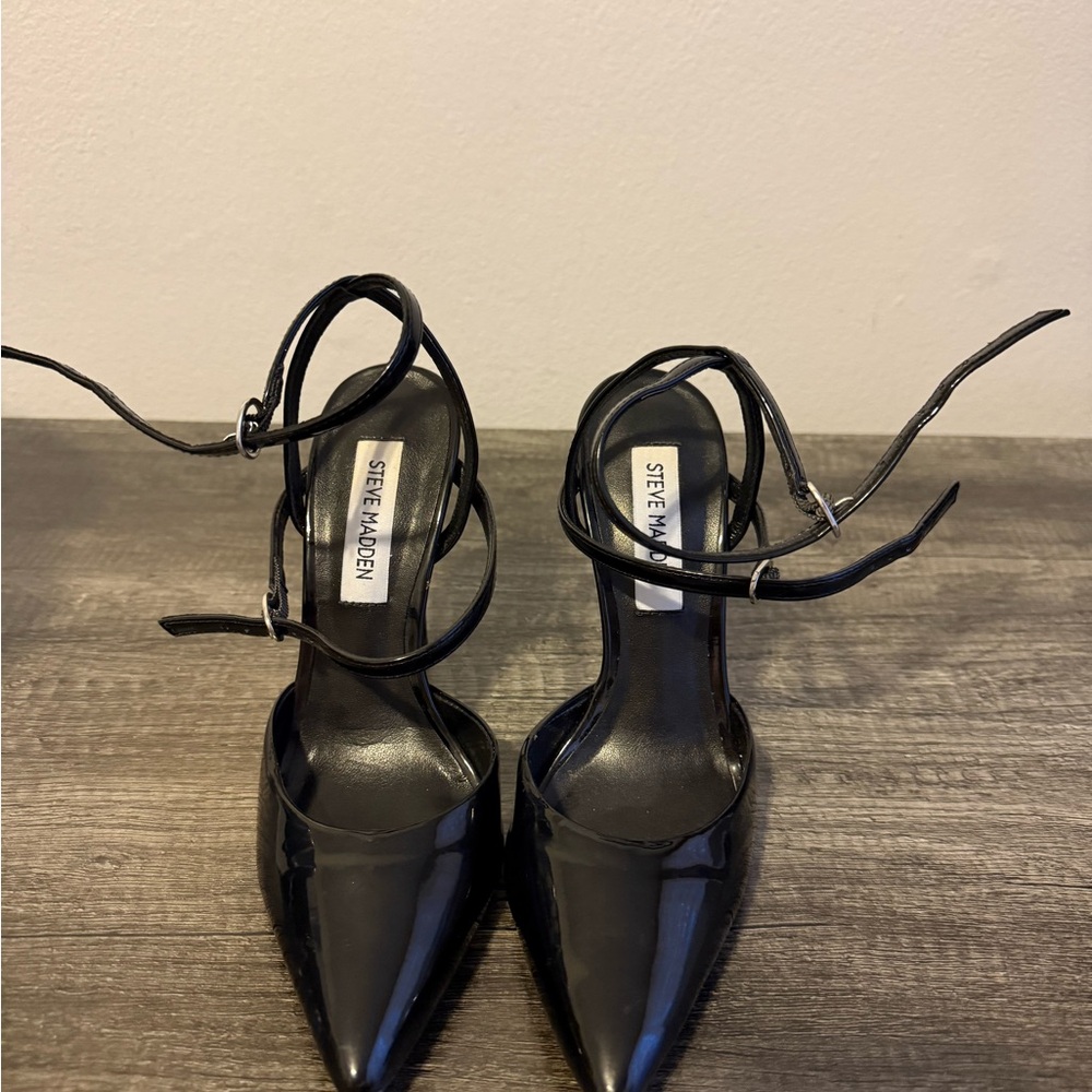 Steve Madden Black Patent Pointed Toe Wrap Heels